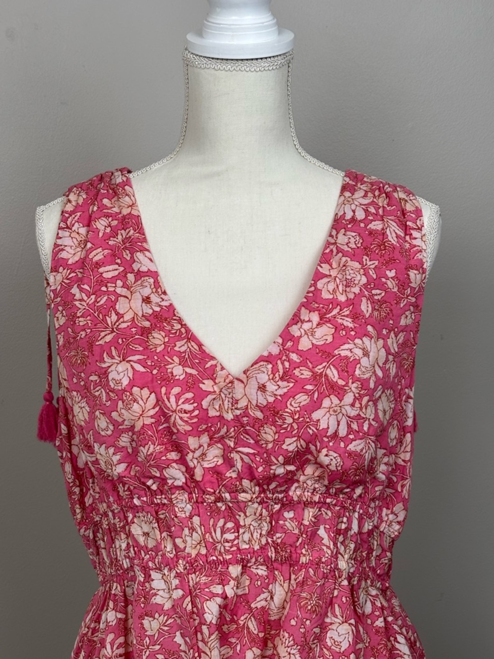 J Crew Top Womens Lg Pink White V-Neck Cotton Voile in Tossed Floral Blouse - Picture 3 of 13